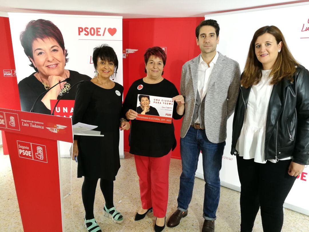 De iz a dcha los candidatos socialistas Claudia de Santos, Clara Luquero, Miguel Merino y Clara Martín