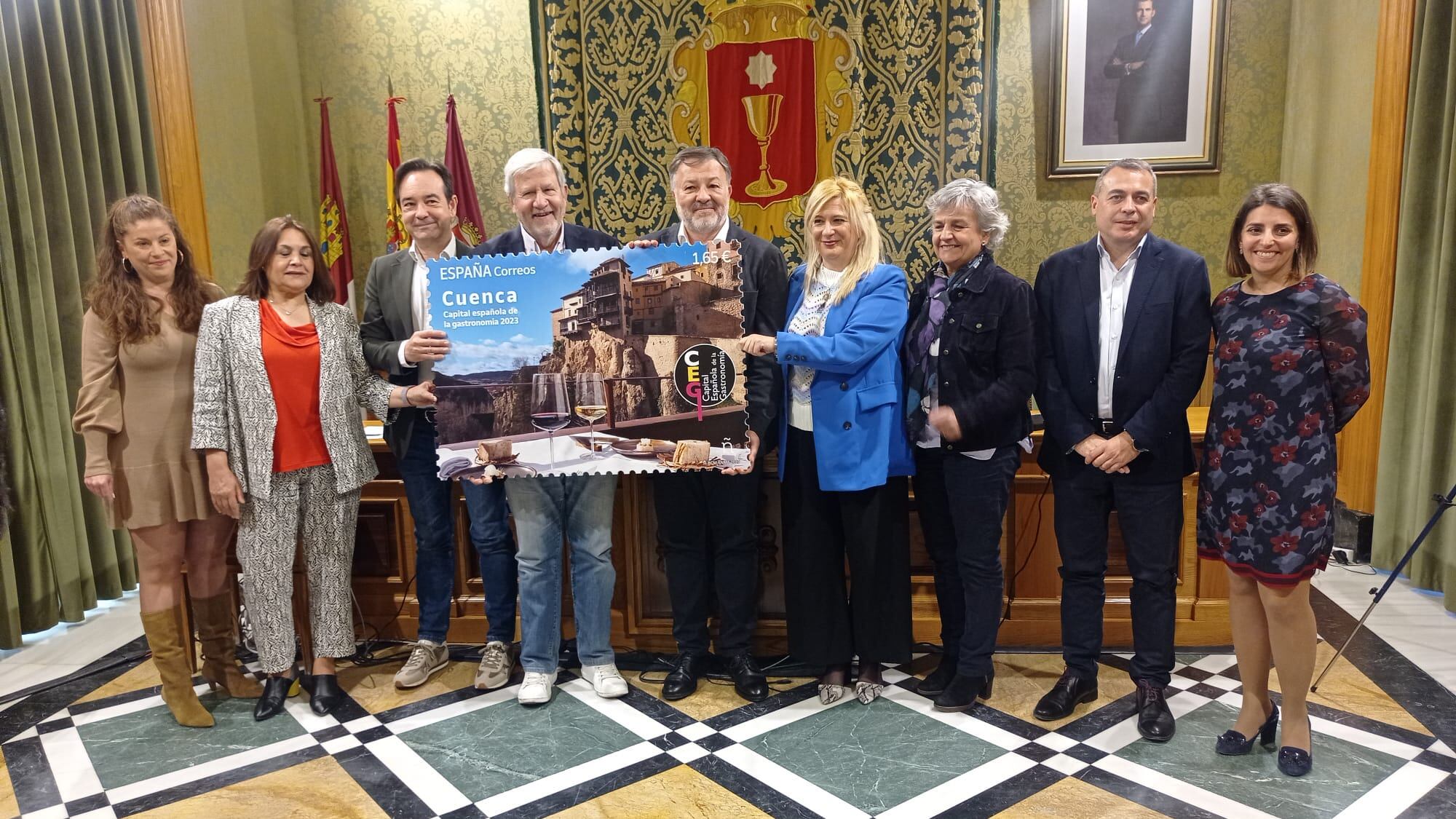 Presentación del sello que conmemora la capitalidad española de la gastronomía de Cuenca