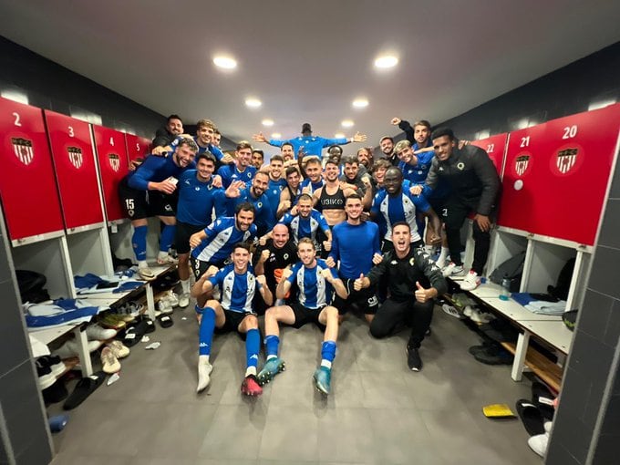 Los jugadores del Hércules celebran la victoria frente a La Nucia