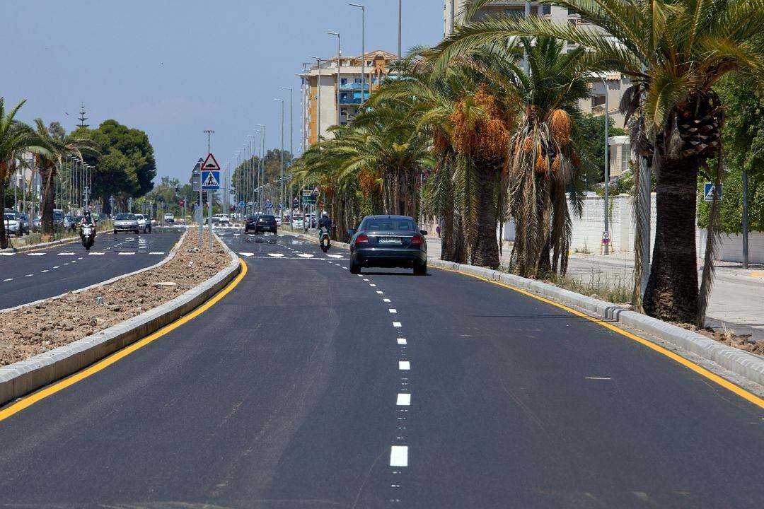 Primer tramo rehabilitado de la Nazaret-Oliva
