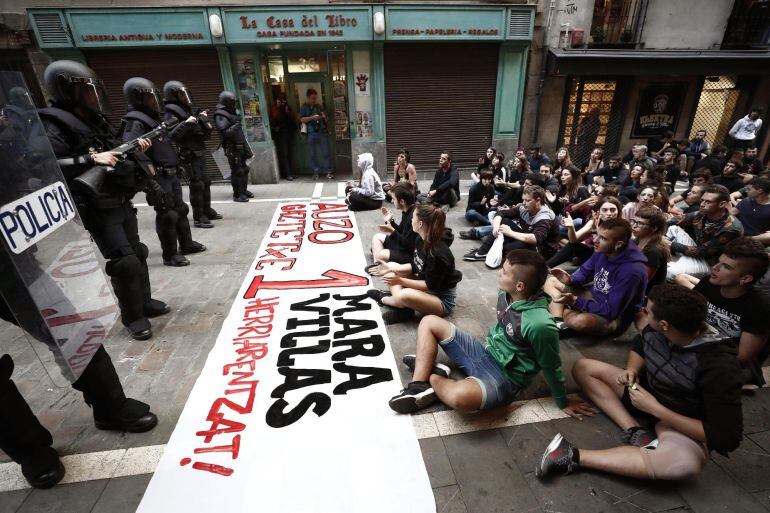 Protesta por el desalojo el Palacio del Marqués de Rozalejo