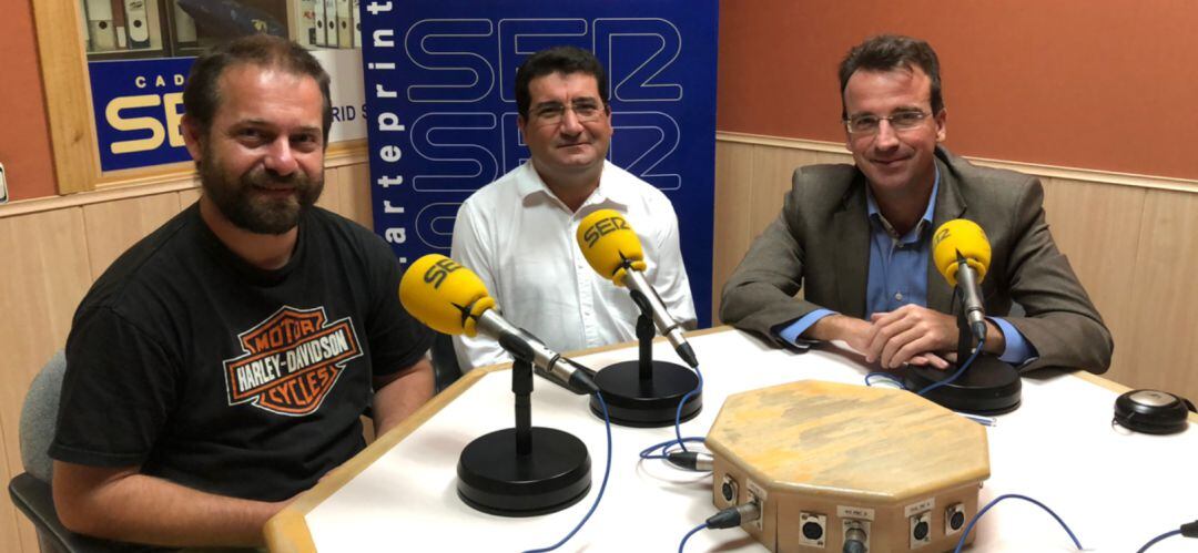 Fran Muñoz (Leganemos), Pedro Atienza (PSOE) y Miguel Ángel Recuenco (PP)