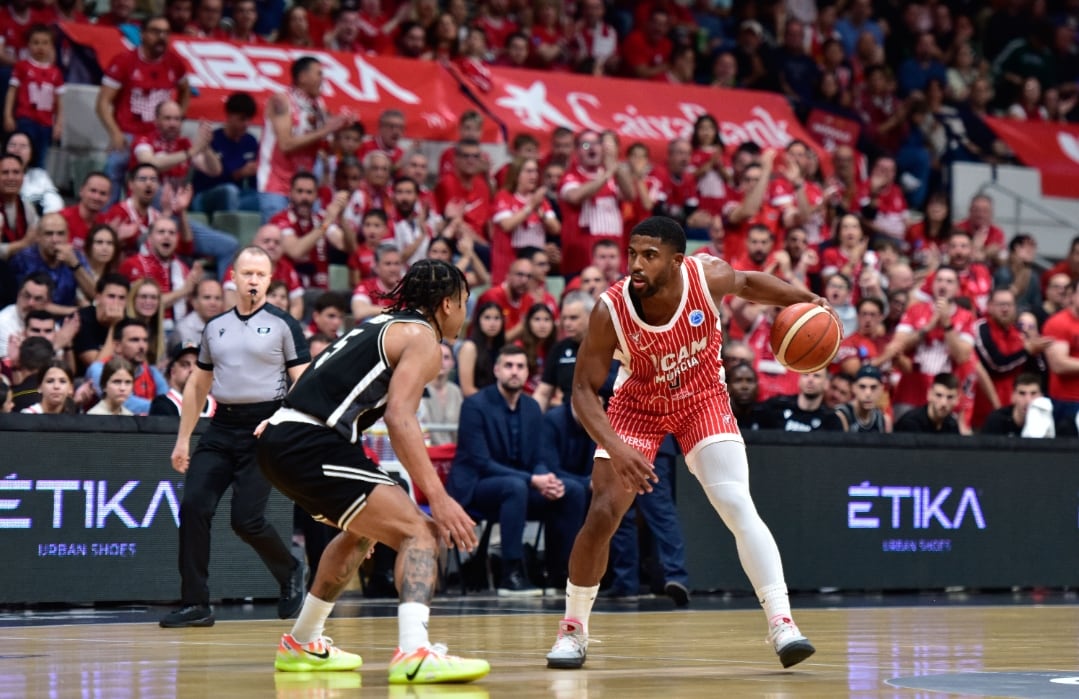 DeJulius inicia el ataque para UCAM Murcia