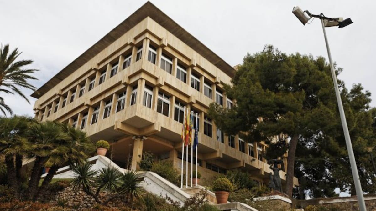 Compromís denuncia que el PP gaste 16.000 euros en una encuesta