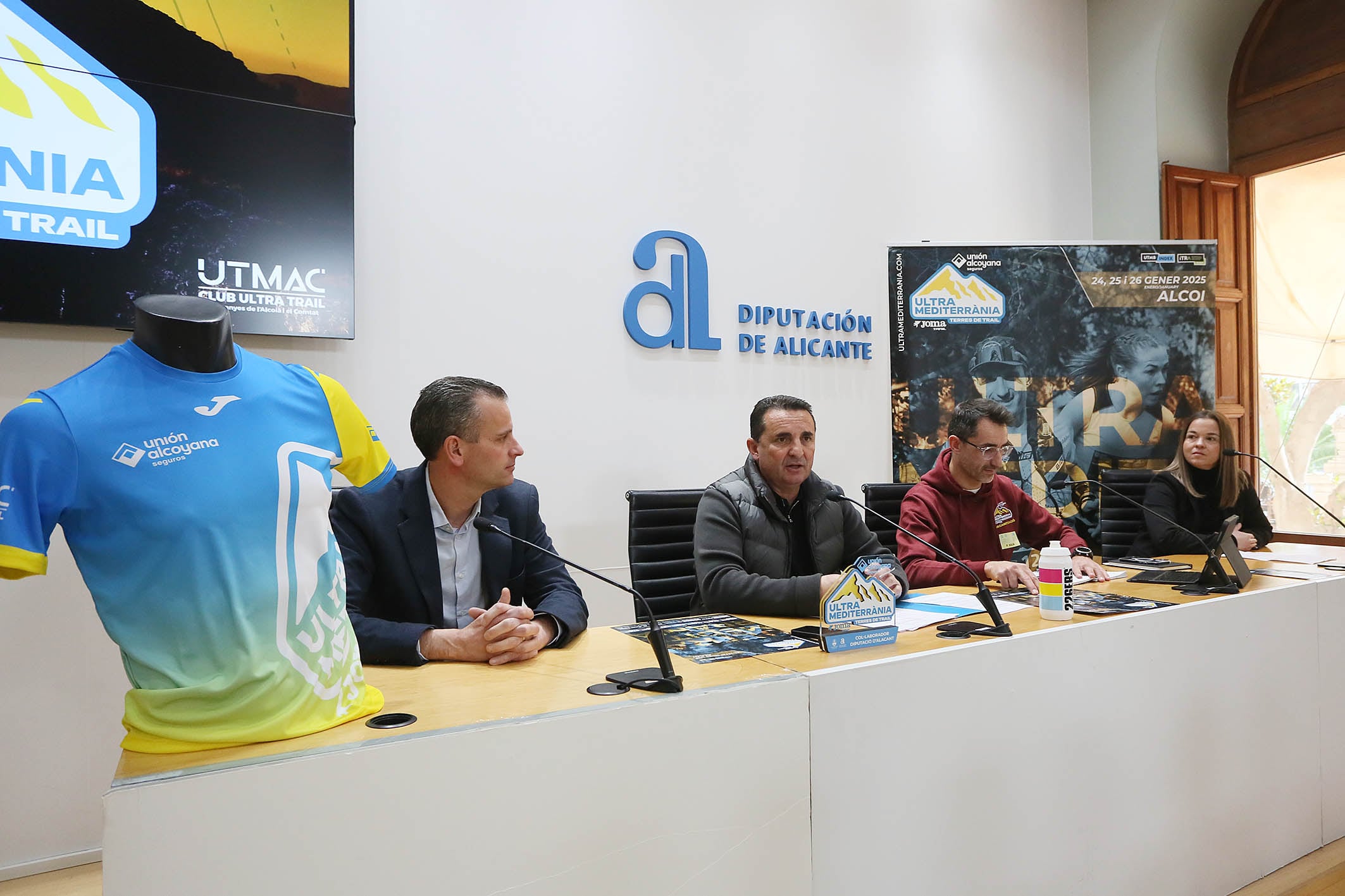 Presentación de la Ultramediterrània 2025 en la Diputación de Alicante