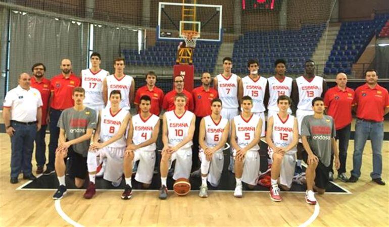 Los sub-18 continúan con su preparación de cara al europeo