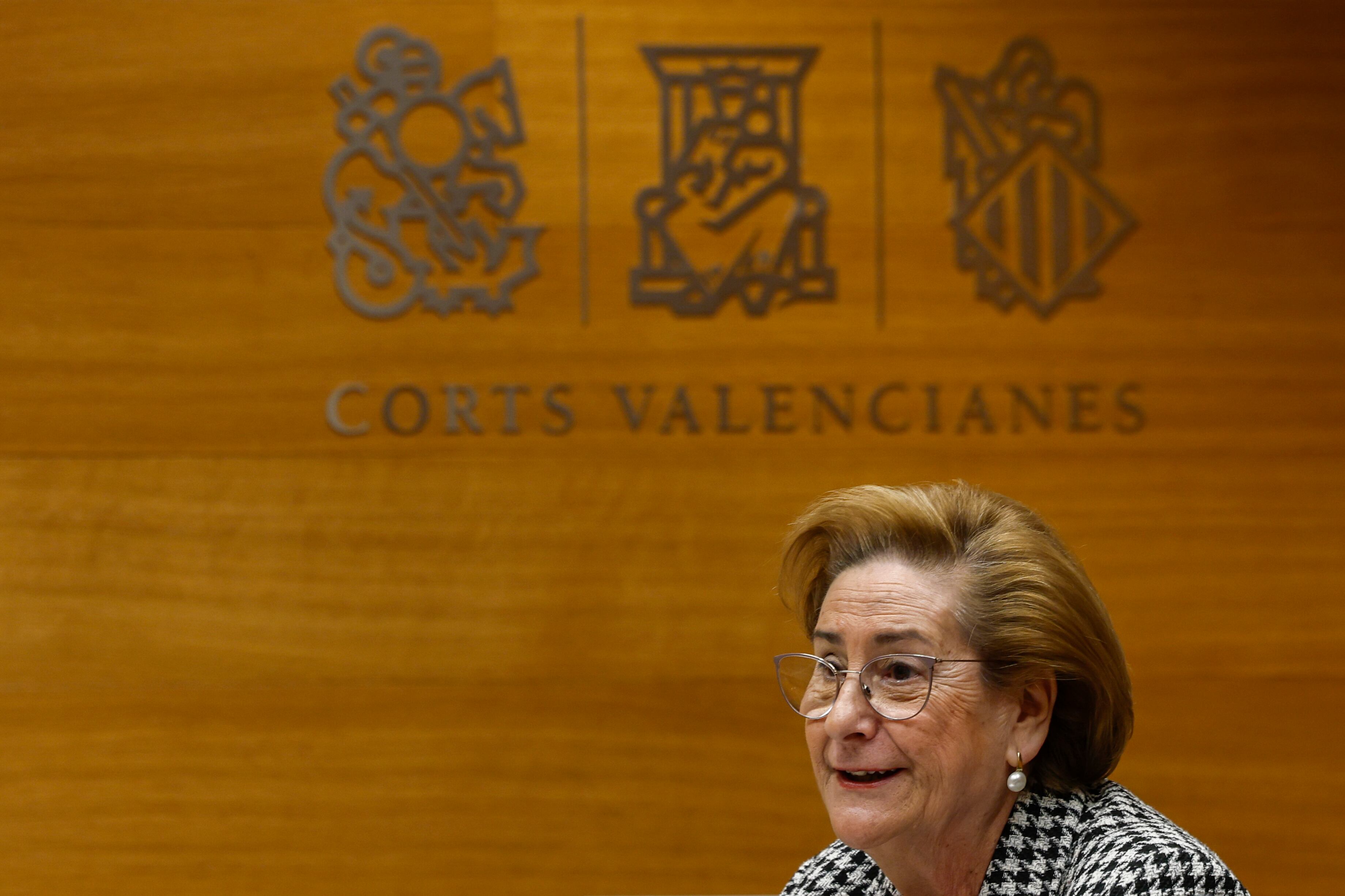 VALENCIA, 12/02/2024.- La fiscal superior de la Comunitat Valenciana, Teresa Gisbert, presenta en Les Corts Valencianes la Memoria de la Fiscalía de la Comunitat Valenciana 2023, después de que en su última comparecencia parlamentaria destacara un aumento del 40 % de los delitos sexuales en las provincias de Alicante y Valencia. EFE/Biel Aliño
