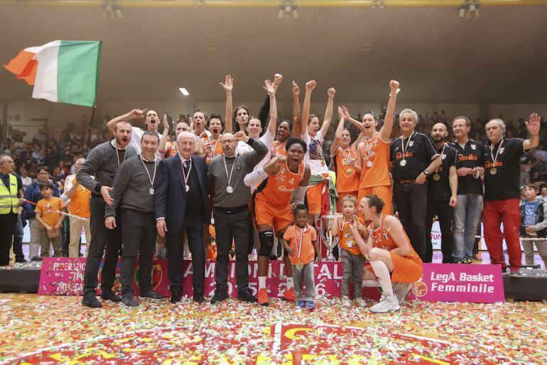 Noveno título para Miguel Méndez en Italia