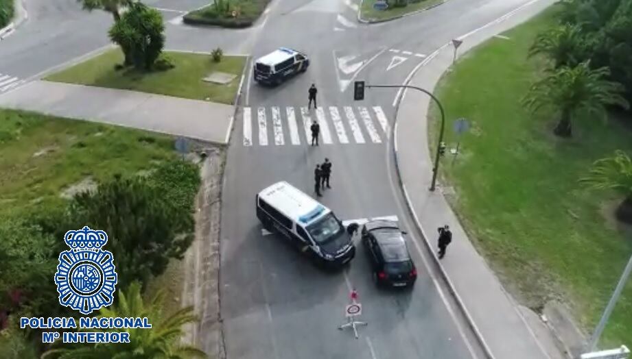 Momento de la detención de la fugitiva en Monda (Málaga)