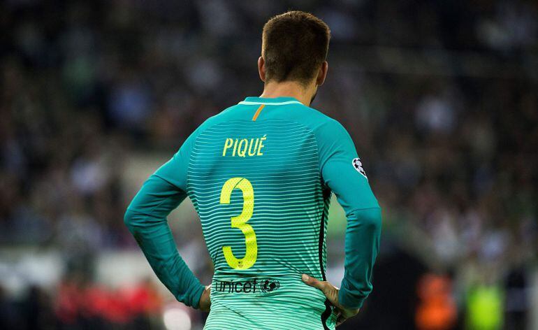 Gerard Piqué, durante un partido de Champions.