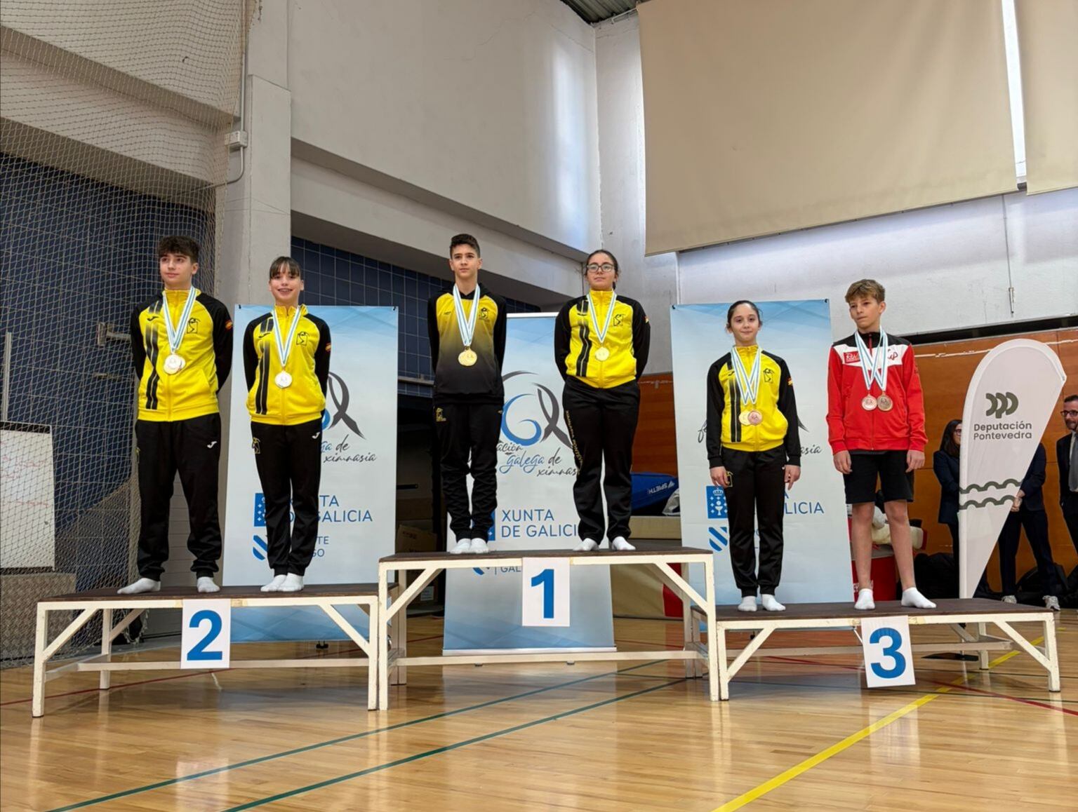 Los Cadetes de Ximnasia Burgas suben al podio, Campeones Gallegos Sofía y Elías, Subcampeones Alba y Sergio y tercera Lucía