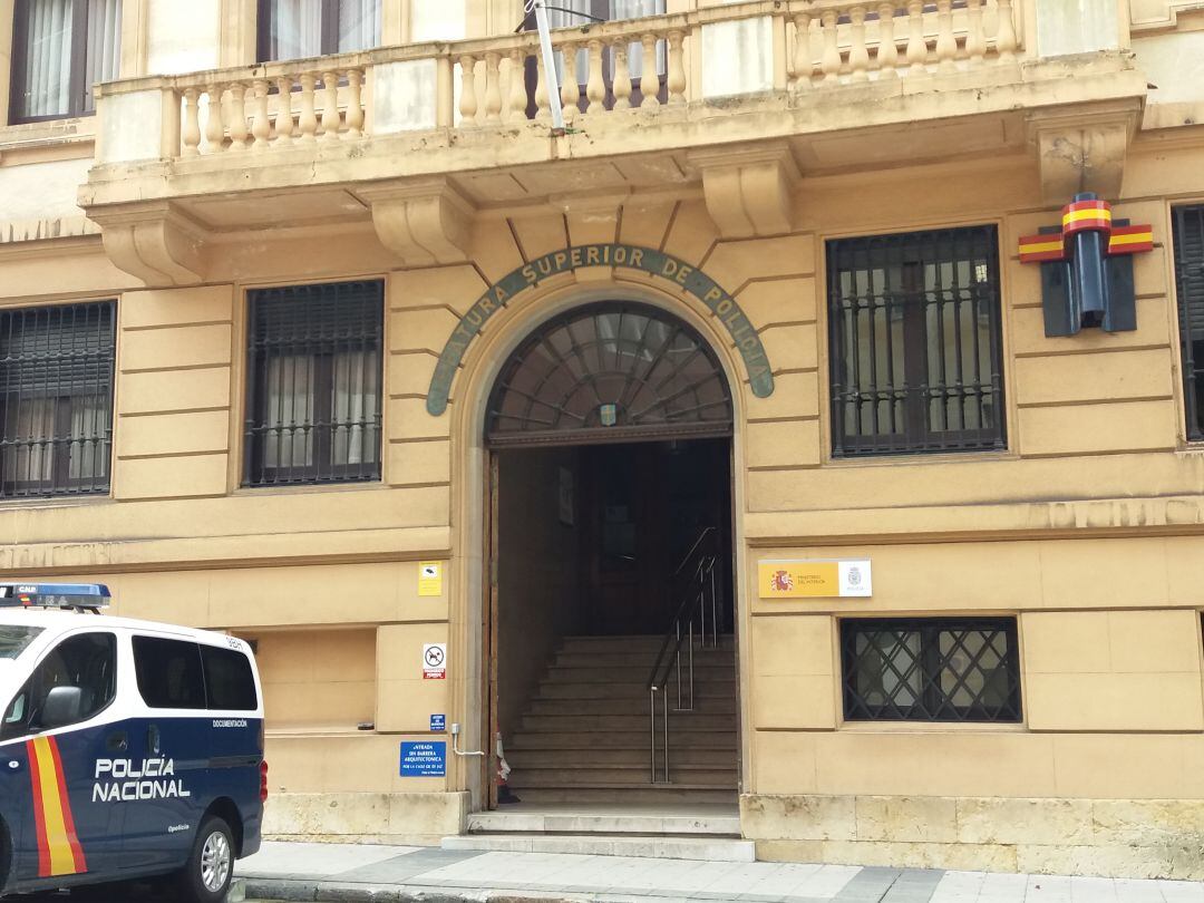 Jefatura Superior de Policía Nacional. Oviedo