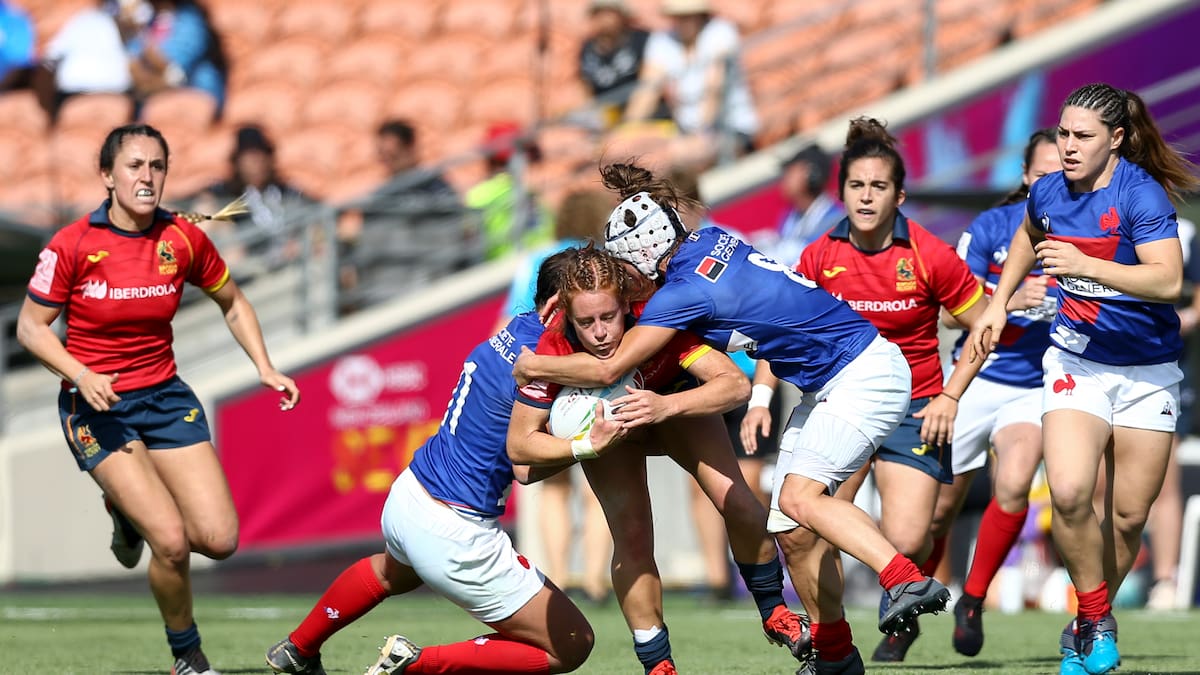 “Nuestras equipaciones eran las viejas de los hombres”: cómo la desigualdad de género se multiplica en los deportes minoritarios