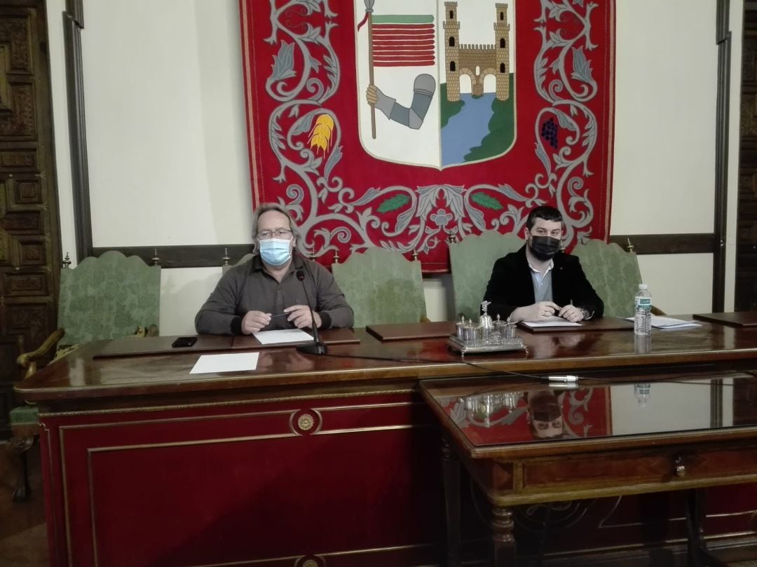 Francisco Guarido y Diego Bernardo durante la presentación de las nuevas entregas del Plan RelanZa