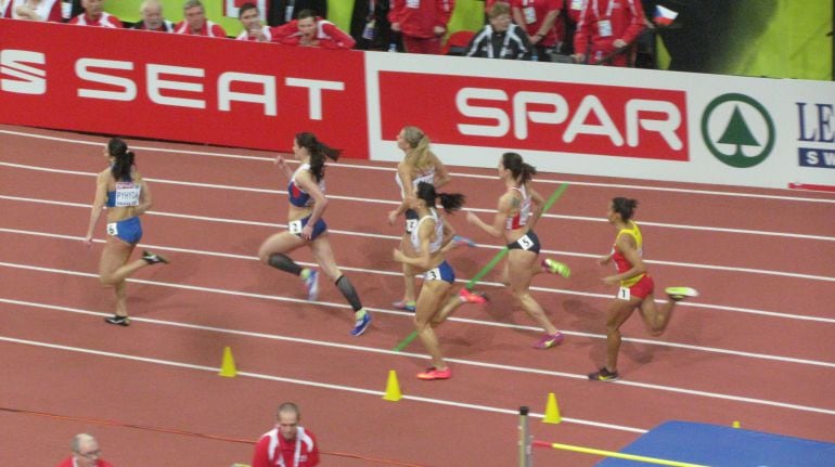 Indira Terrero antes de iniciar su remontada para ganar la medalla de plata