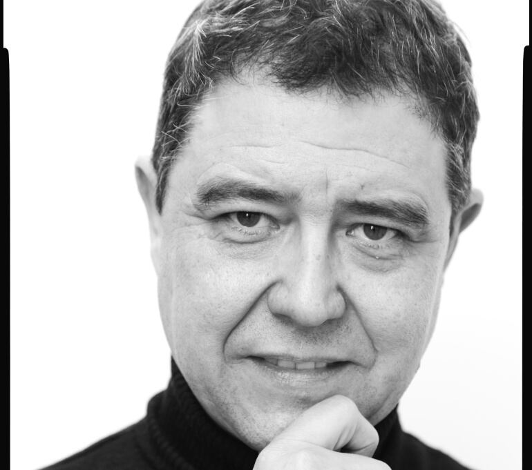 El profesor y escritor turolense Juan Villalba.