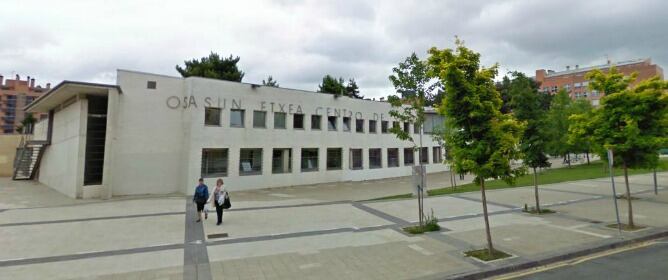 Chema Berro es auxiliar administrativo en el centro de salud del barrio de San Jorge, en Pamplona