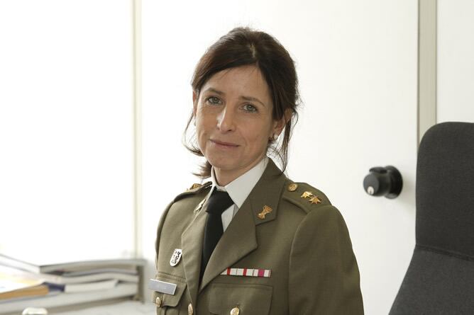 El BOE publica el ascenso de la comandante de ingenieros Patricia Ortega.- El 12% de los militares españoles son mujeres