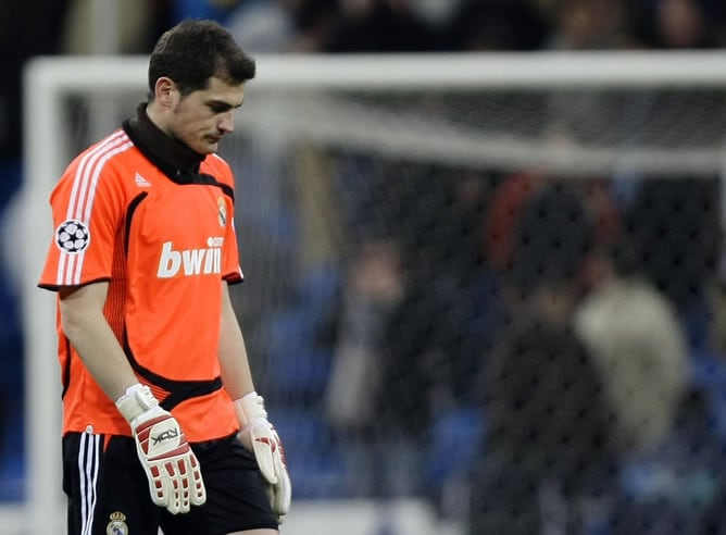 Casillas, con gesto triste tras la eliminación de los blancos