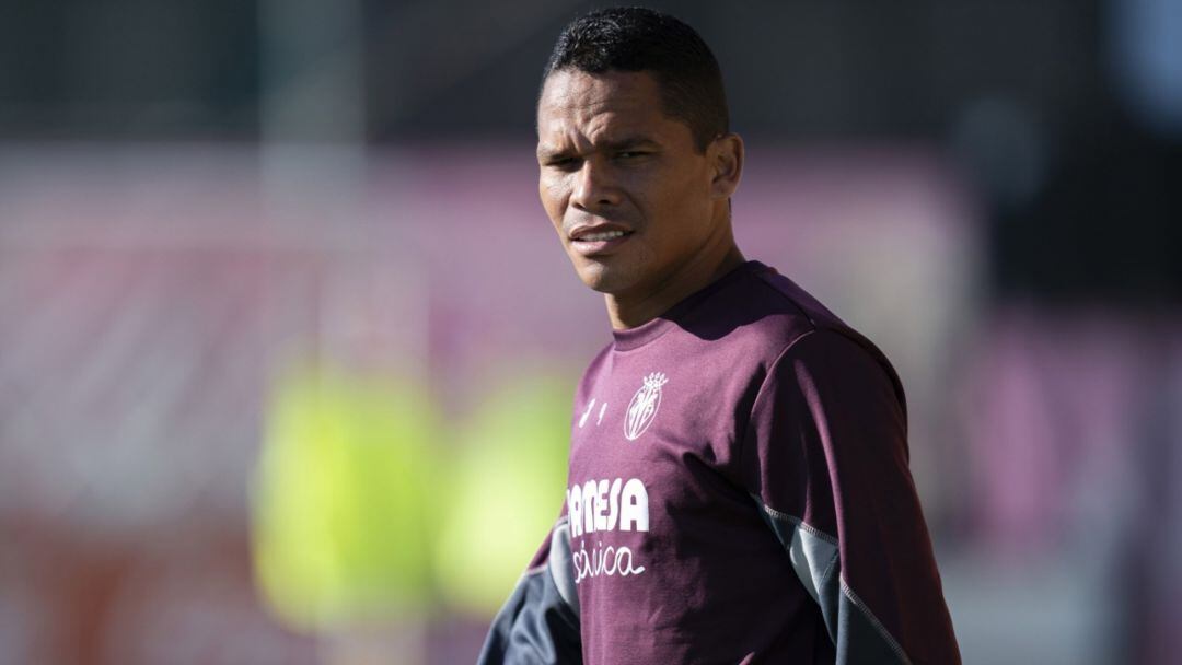 Carlos Bacca durante uno de sus entrenamientos con el Villarreal CF