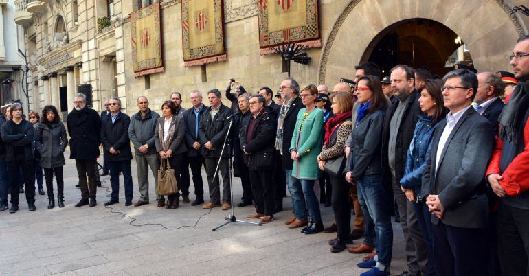 Concentració silenciosa a la Plaça Paeria de la ciutat de Lleida