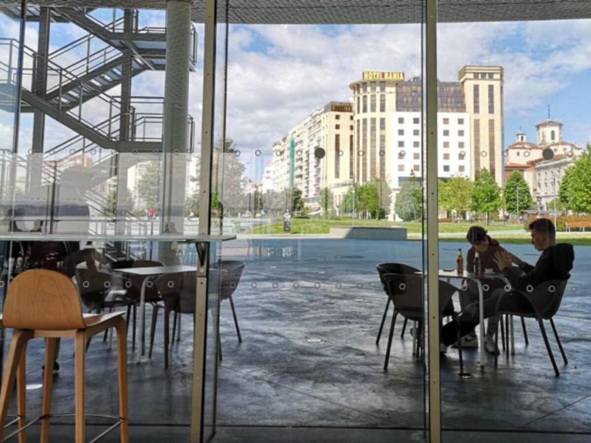 Sanidad amplía el horario de la hostelería hasta la 1:00 en todos los municipios de Cantabria