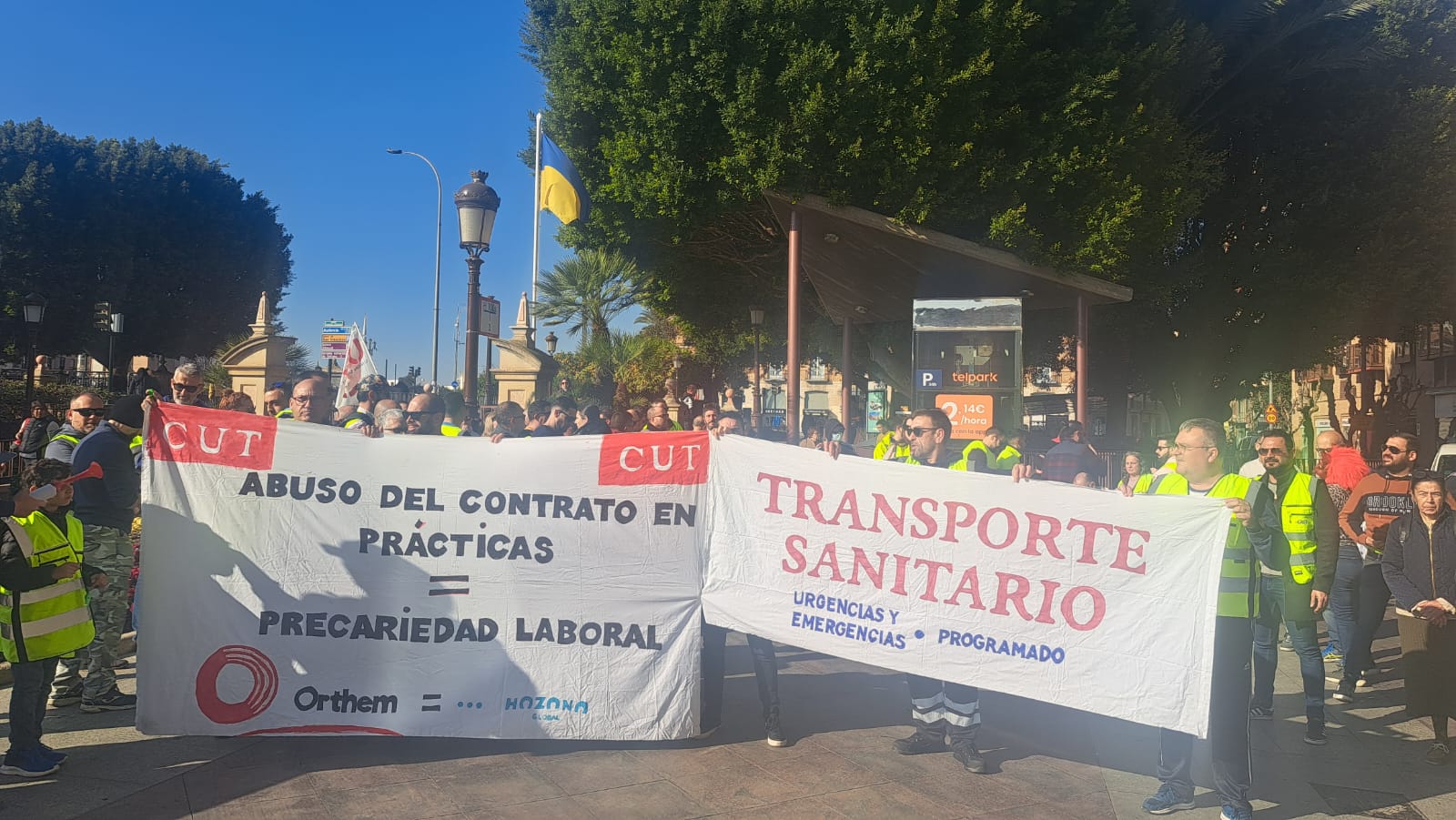 Manifestación de los trabajadores del transporte sanitario