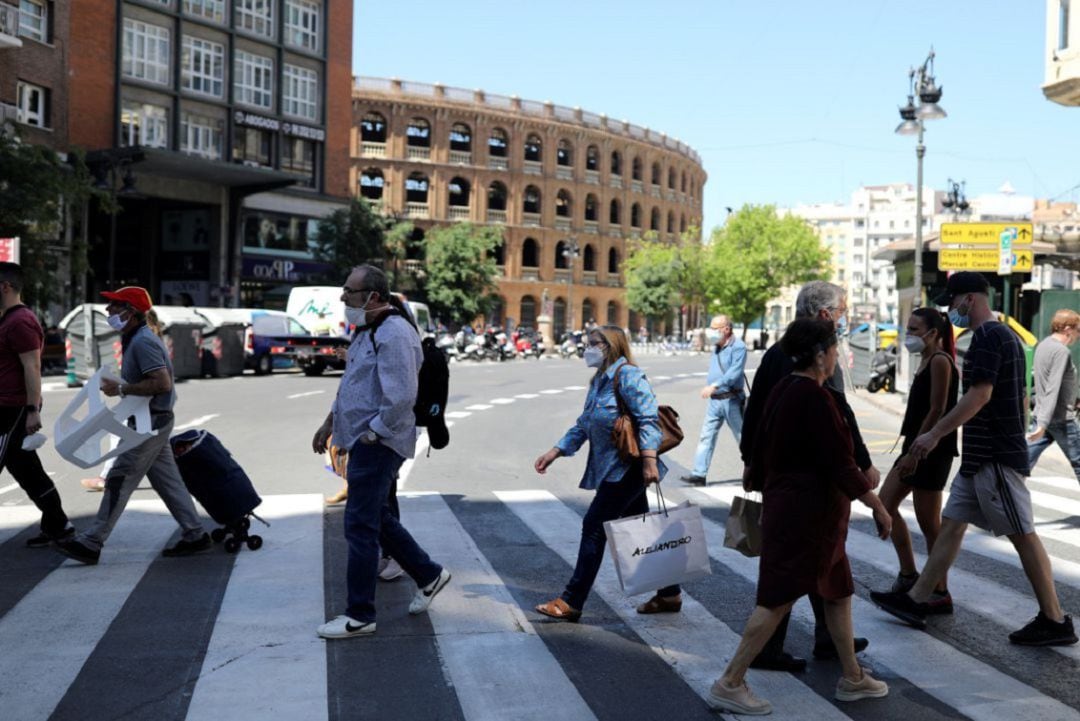 Paso de peatones en Calle Colón