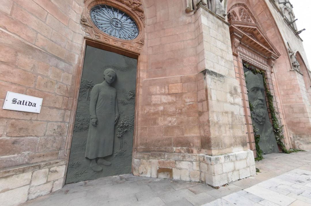 Recreación de las puertas diseñadas por Antonio López para la fachada de Santa María de la Catedral de Burgos