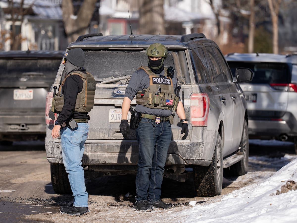 Trump despliega al ICE en los aeropuertos de EEUU en plena crisis del personal de seguridad que provoca grandes retrasos