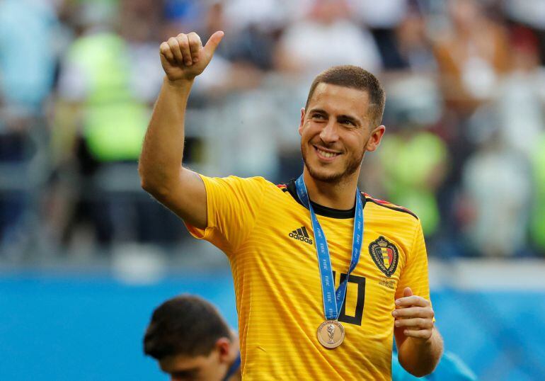 Eden Hazard celebrando la medalla de bronce en el Mundial 