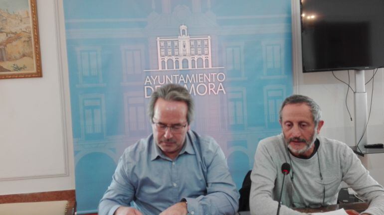 Francisco Guarido y Romualdo Fernández en la rueda de prensa posterior a la Junta de Gobierno Local