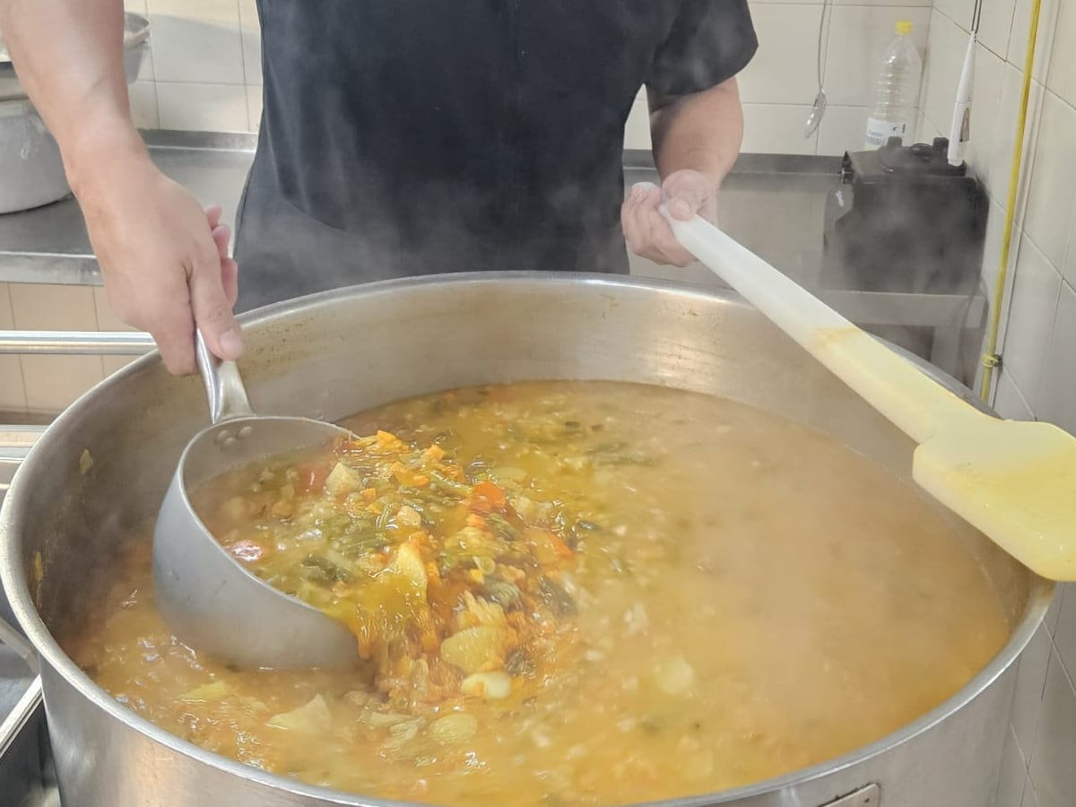 Cáritas atiende diariamente a más de 300 personas en sus comedores de Las Palmas de Gran Canaria