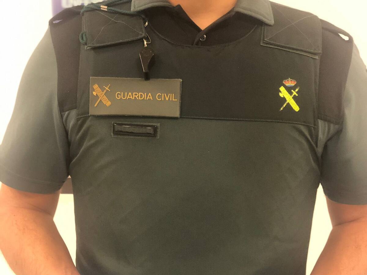 Detenido dentro de un avión en Ibiza cargado de drogas