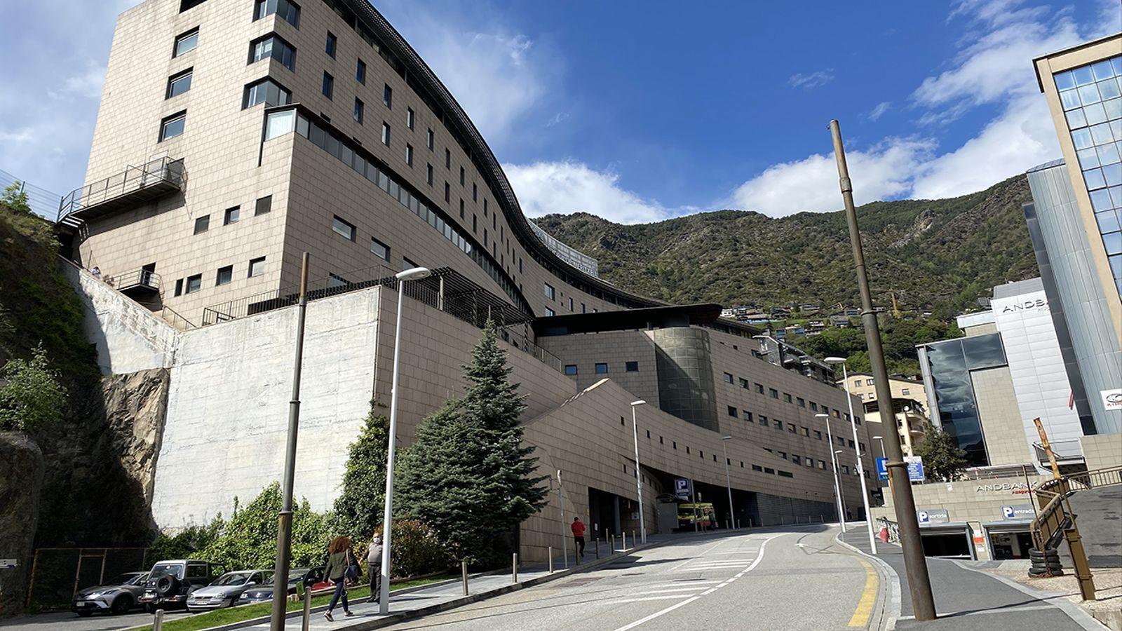 Façana de l'hospital Nostra Senyora de Meritxell