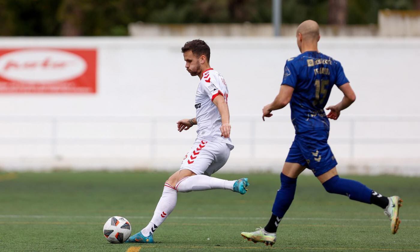 Álex Del Río durante un partido con el Utrera