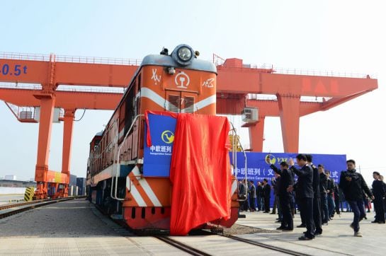 Momento en el que se inaugura el primer tren de mercancias que cubrirá la ruta Yiwu-Madrid.