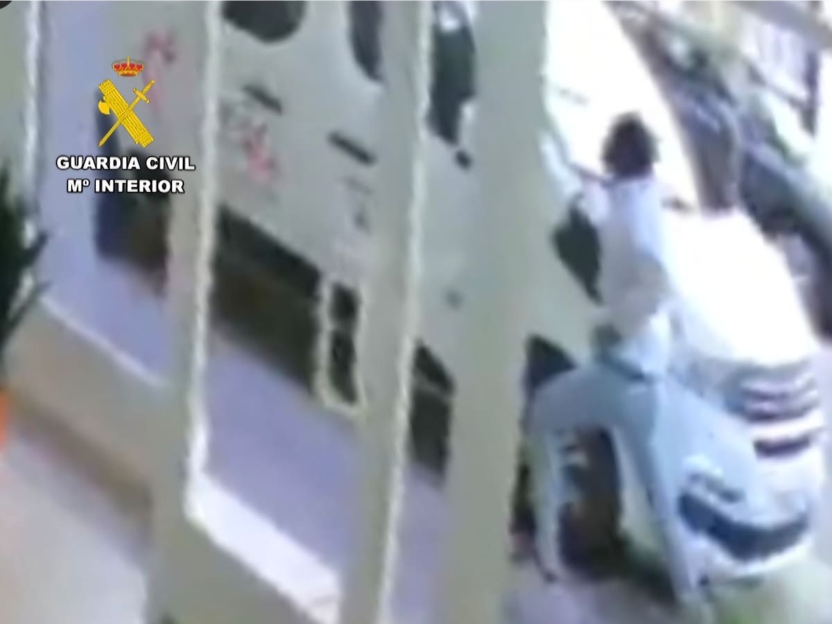 Detenido en Fraga por dos robos de tirón con violencia y hurto en salón de juego