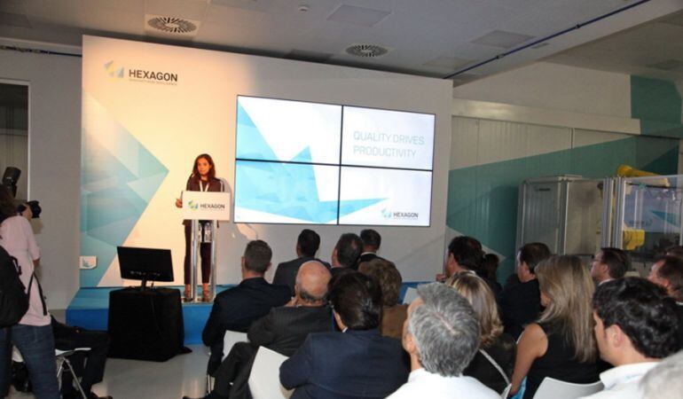 La alcaldesa de Getafe, durante la inauguración