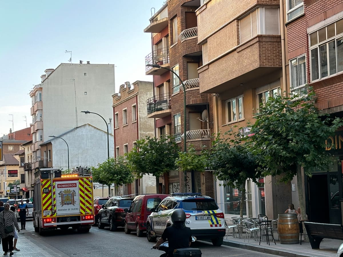Cortan la calle Carrequemada de Aranda por un escape de gas