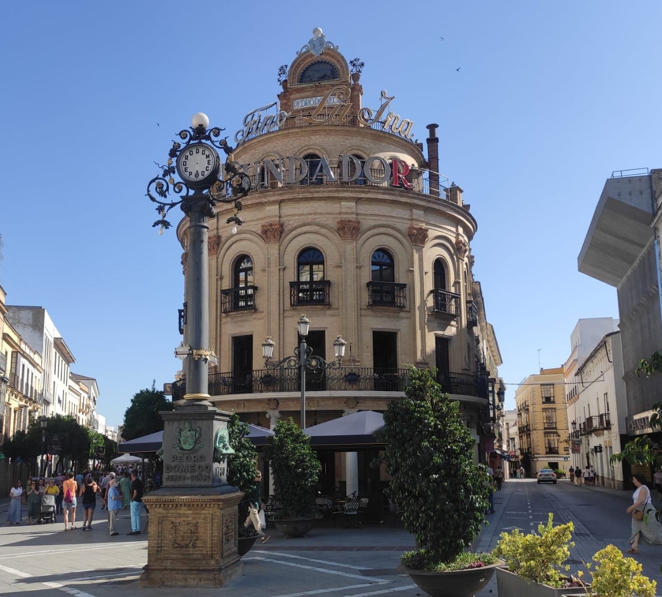 Fachada de El Gallo Azul, Jerez