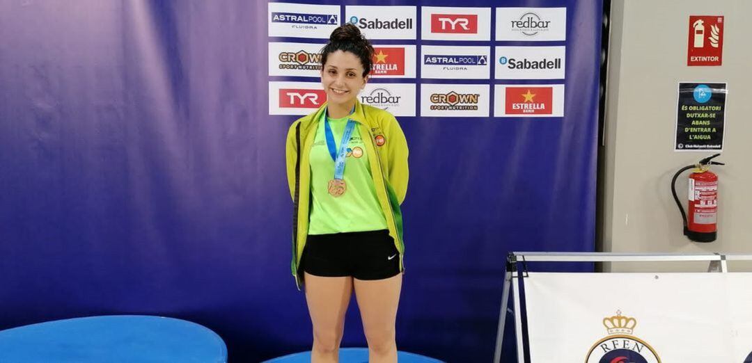 La nadadora eldense Alba Herrero Lázaro estará en Granada con el equipo nacional de aguas abiertas