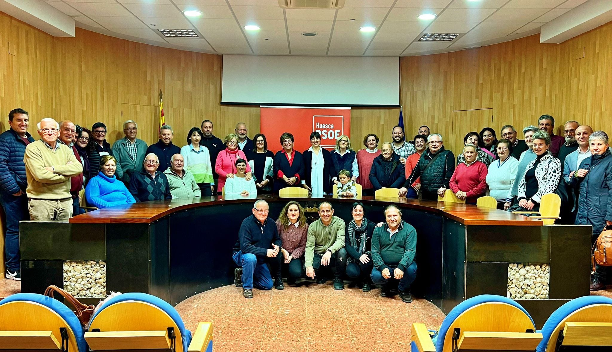 Asistentes a la asamblea celebrada en Grañén