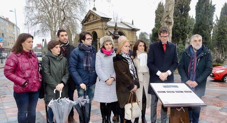 Memoriagune del cementerio de Santa isabel en Vitoria en recuerdo de los fusilados por el franquismo