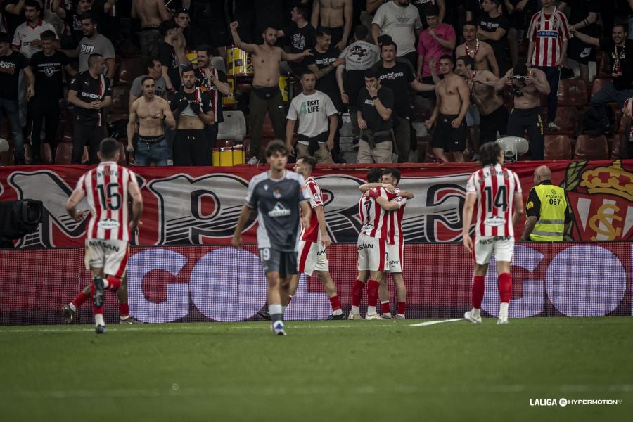 Celebración del gol de Gaspar a la Real Sociedad B.