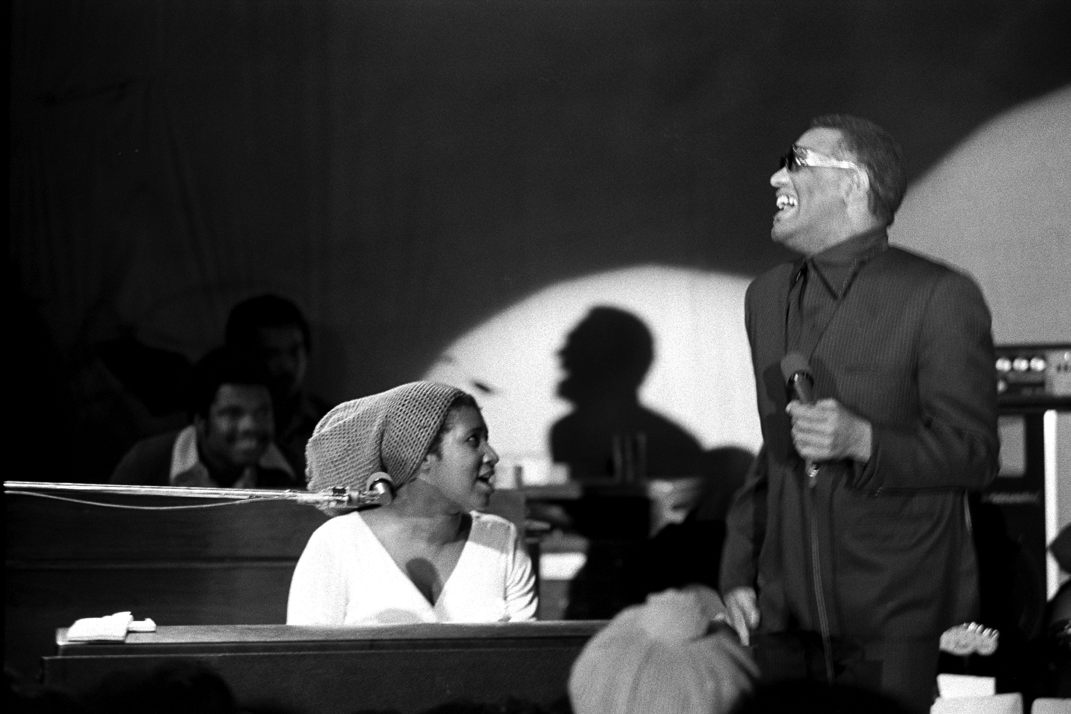 Aretha Franklin y Ray Charles durante el concierto en el Fillmore West de San Francisco