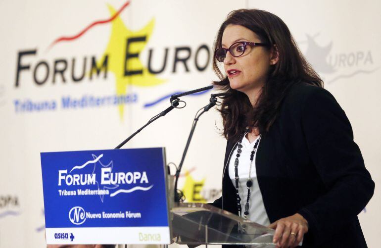 GRA042. VALENCIA, 15/04/2015. La candidata de Compromís a la Presidencia de la Generalitat, Mónica Oltra, durante su intervención esta mañana en el Fórum Europa Tribuna Mediterránea. EFE/Kai Försterling