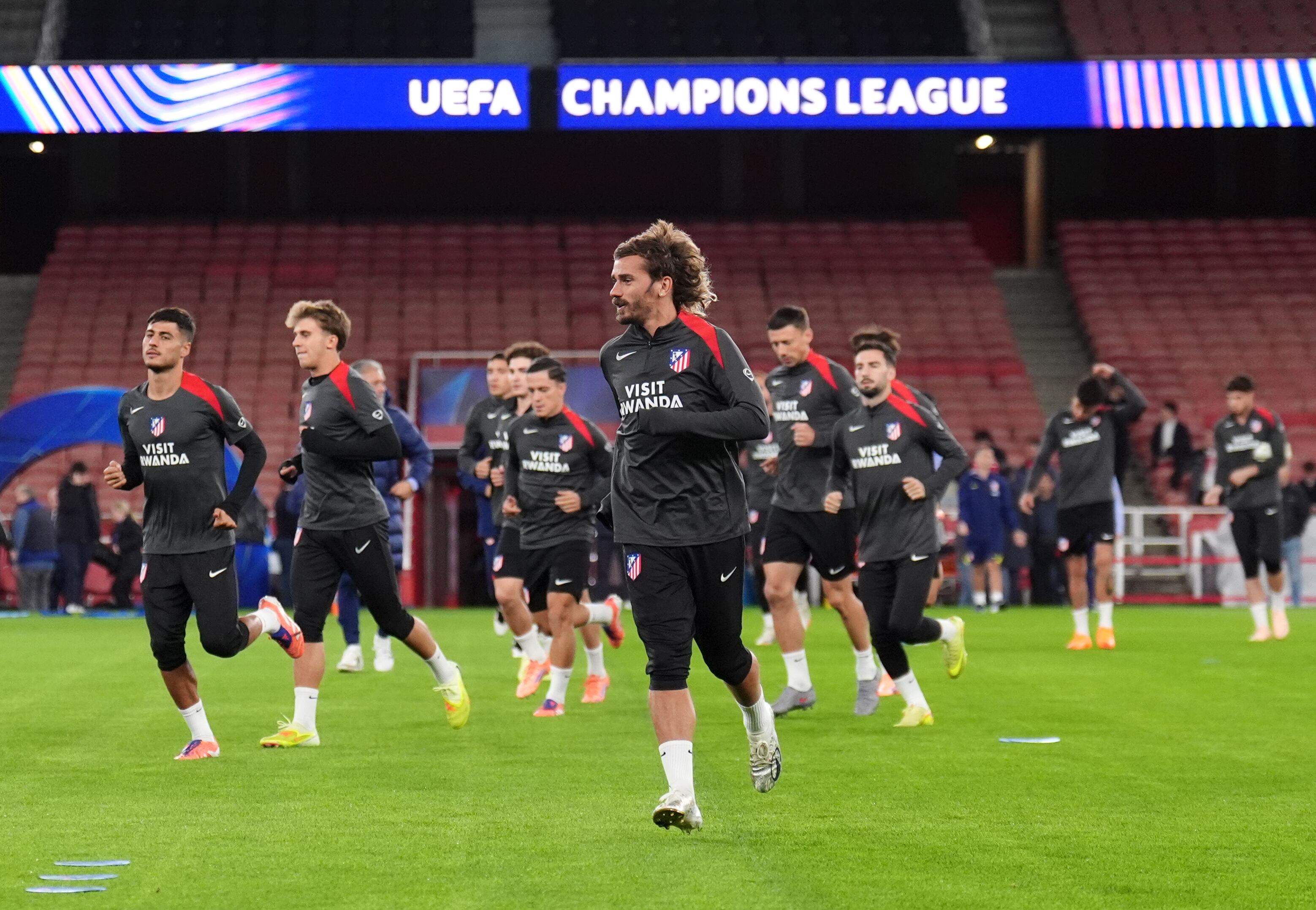 El Atlético de Madrid entrena antes de medirse al Arsenal en Champions
