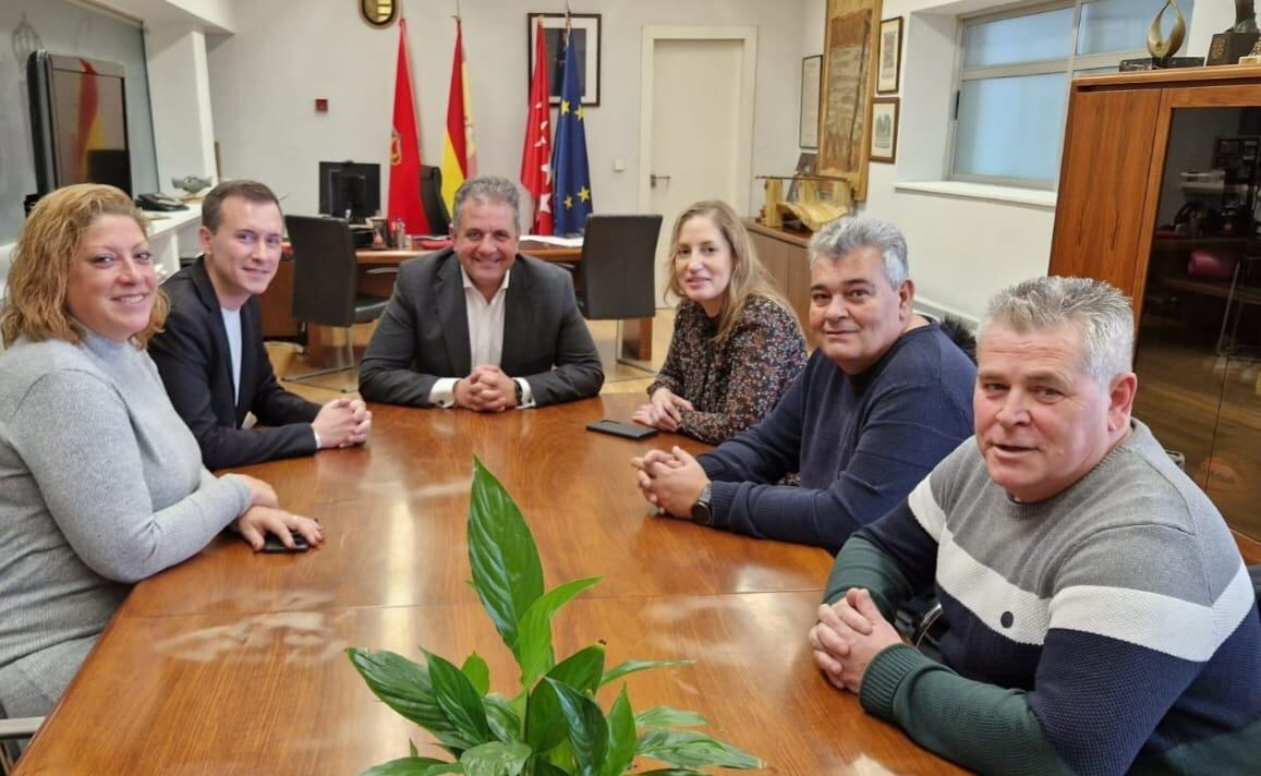 La reunión en el despacho de alcaldía de Parla