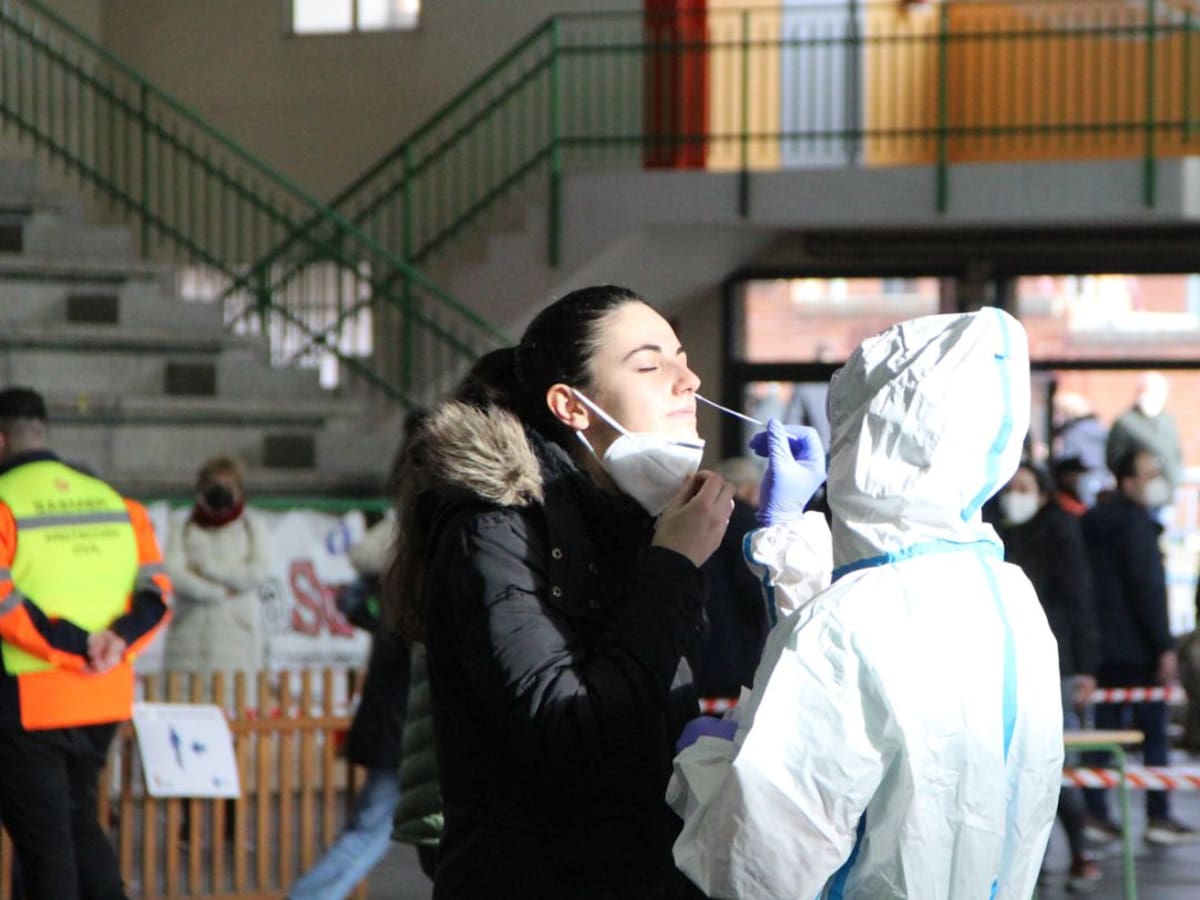 La provincia de Segovia sigue a ritmo de récord con 299 positivos, 332 brotes y 5 fallecidos